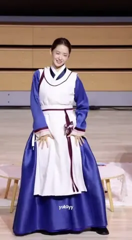 项目页中的野外人物重建案例二